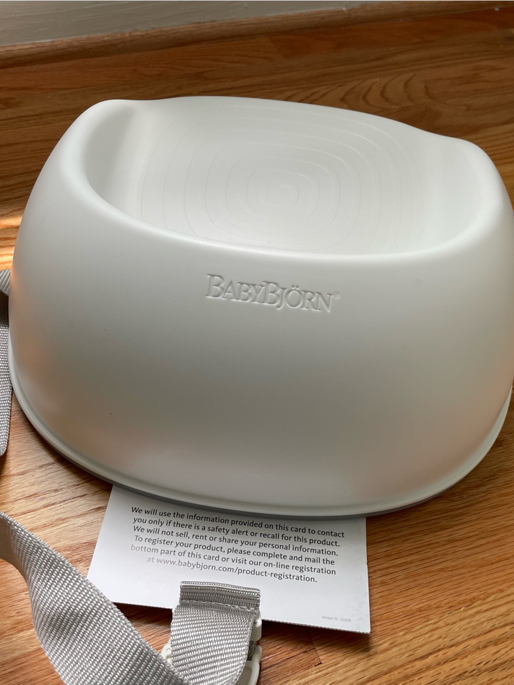 BabyBjorn Booster Seat - Picture 3 of 4